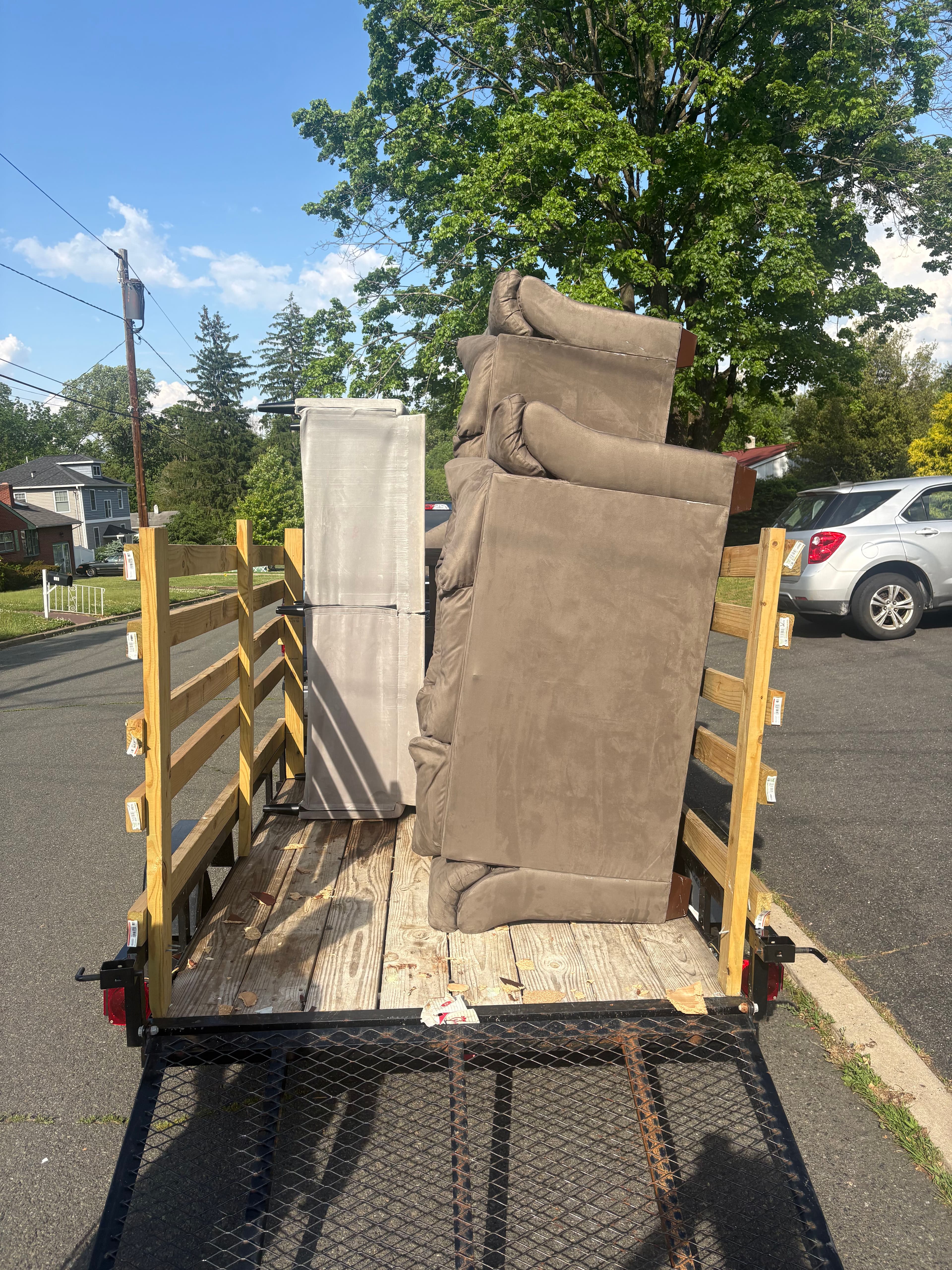 Project Old Couch Removal Done Right in Ewing NJ image